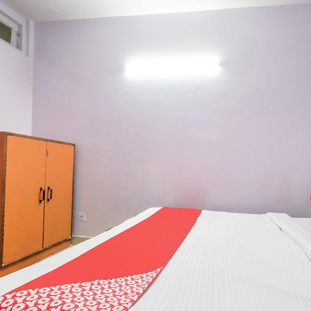 Hotel O Chandu Inn Új-Delhi Kültér fotó