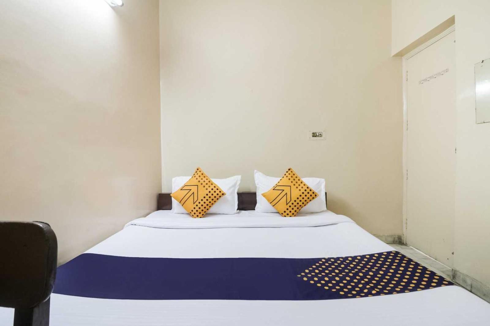 Hotel O Chandu Inn Új-Delhi Kültér fotó