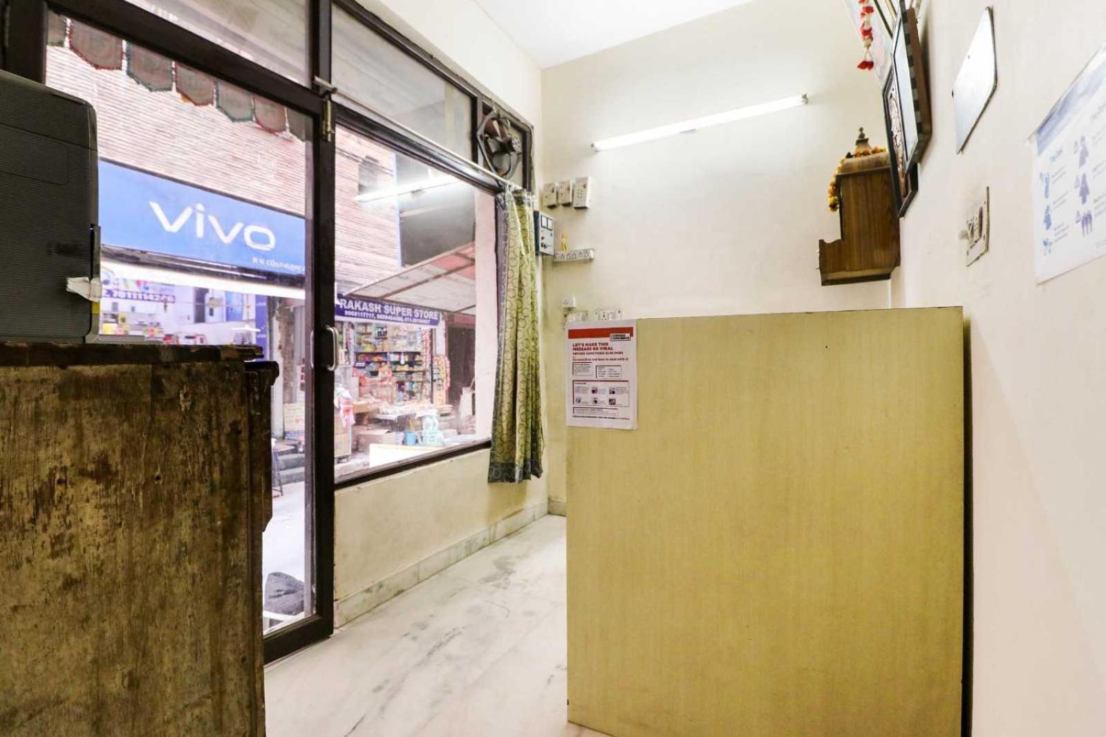 Hotel O Chandu Inn Új-Delhi Kültér fotó