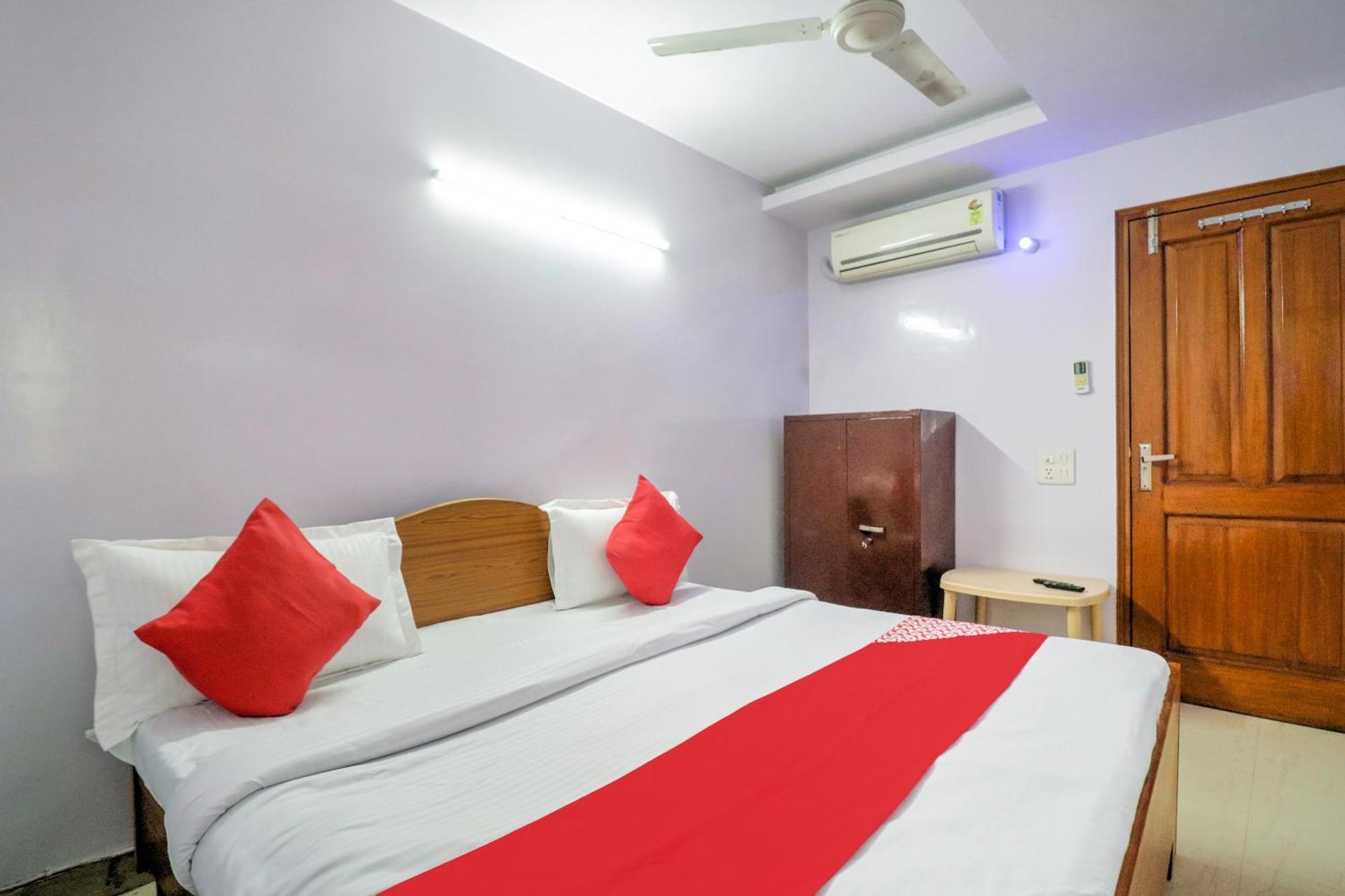 Hotel O Chandu Inn Új-Delhi Kültér fotó