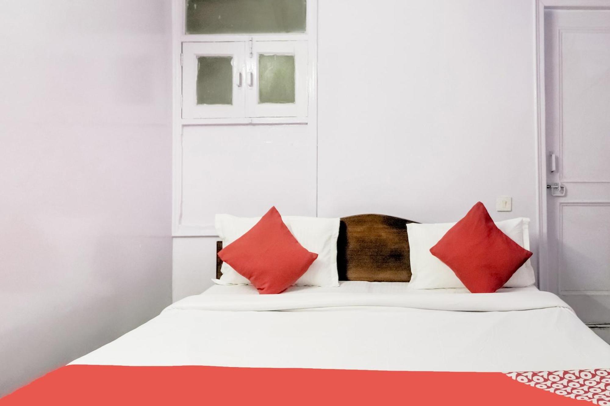Hotel O Chandu Inn Új-Delhi Kültér fotó