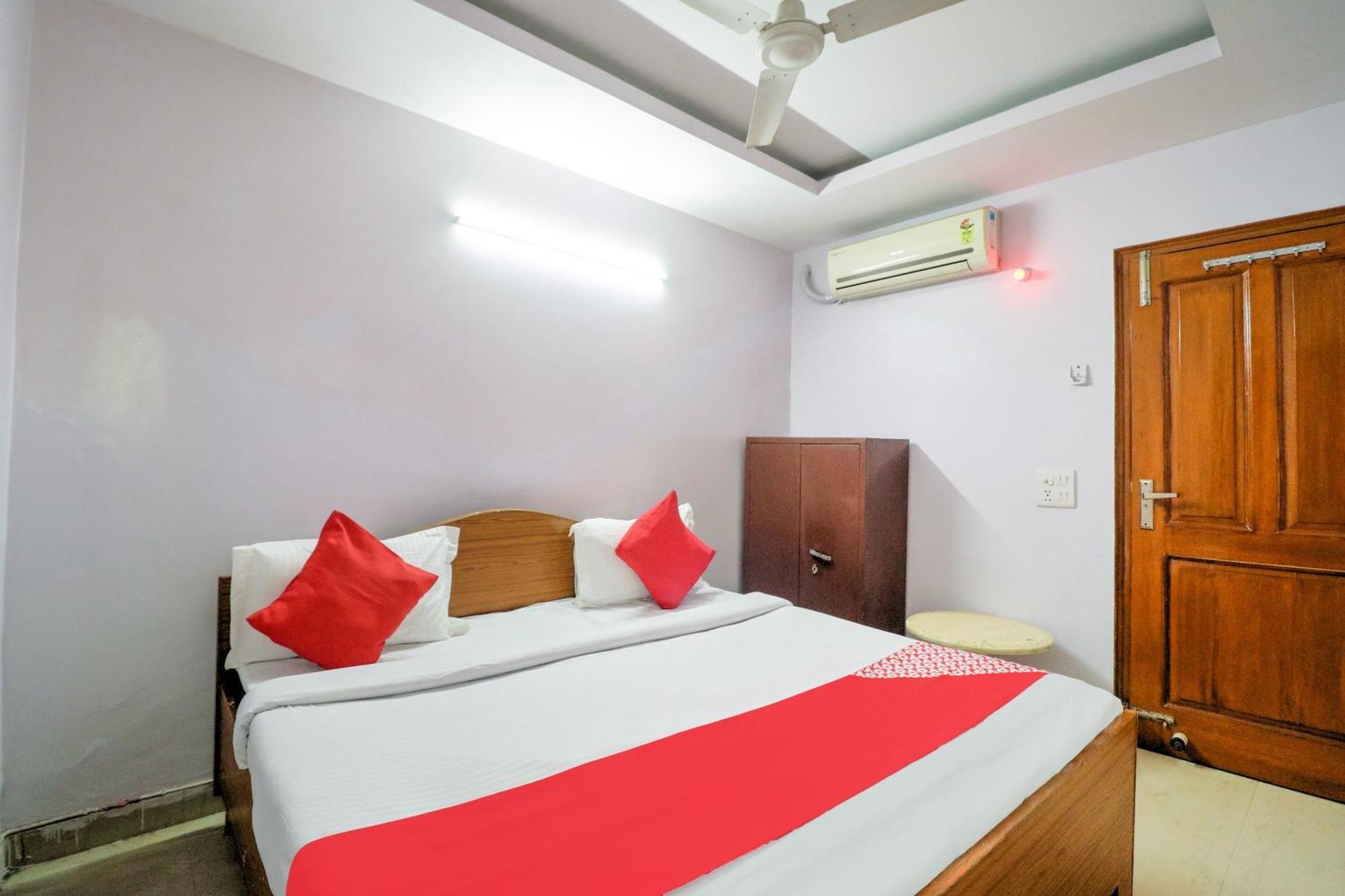 Hotel O Chandu Inn Új-Delhi Kültér fotó